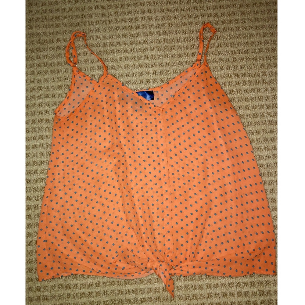 Front tie orange and blue polka dot tank!